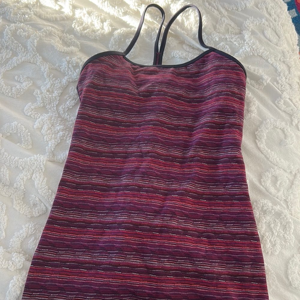 Lululemon tank